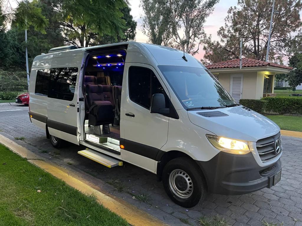 Renta de Sprinter para 20 pasajeros
