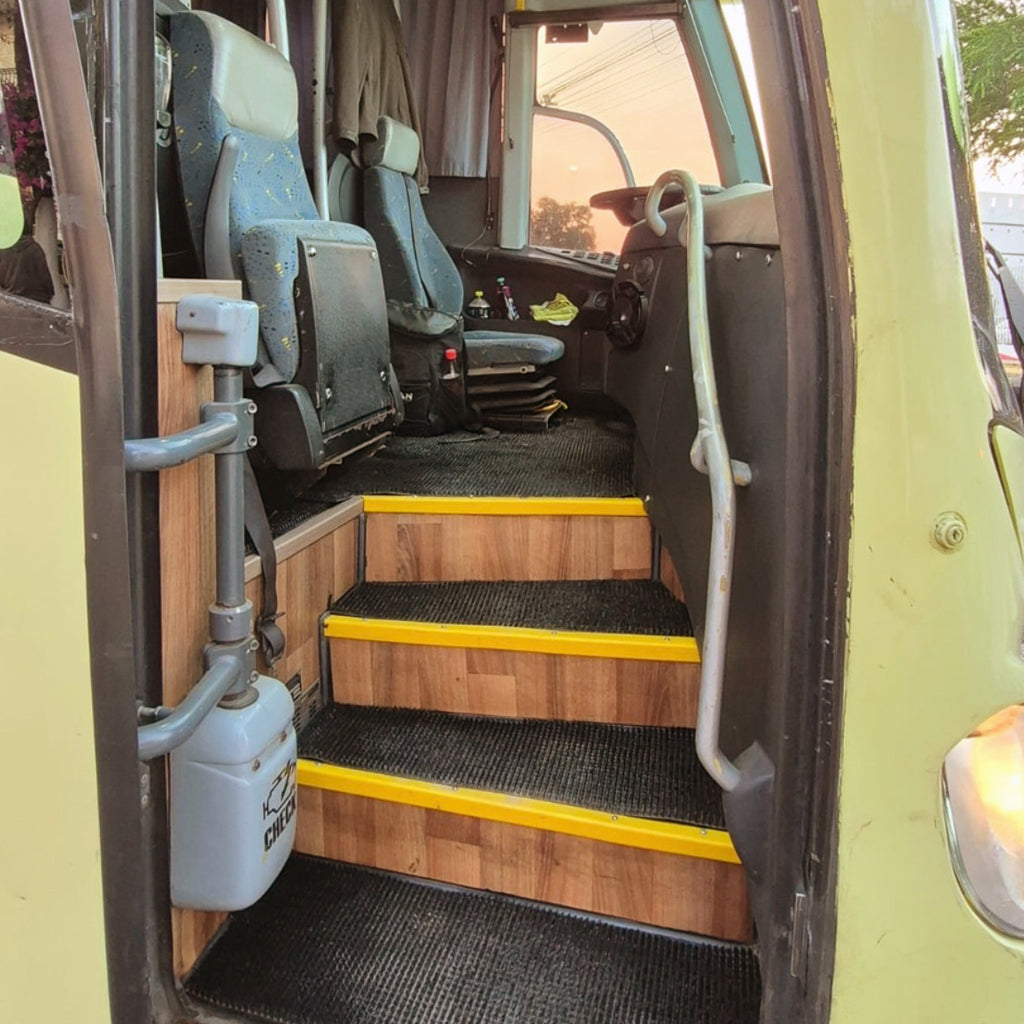 Renta de Autobuses con Chofer para 45 pasajeros