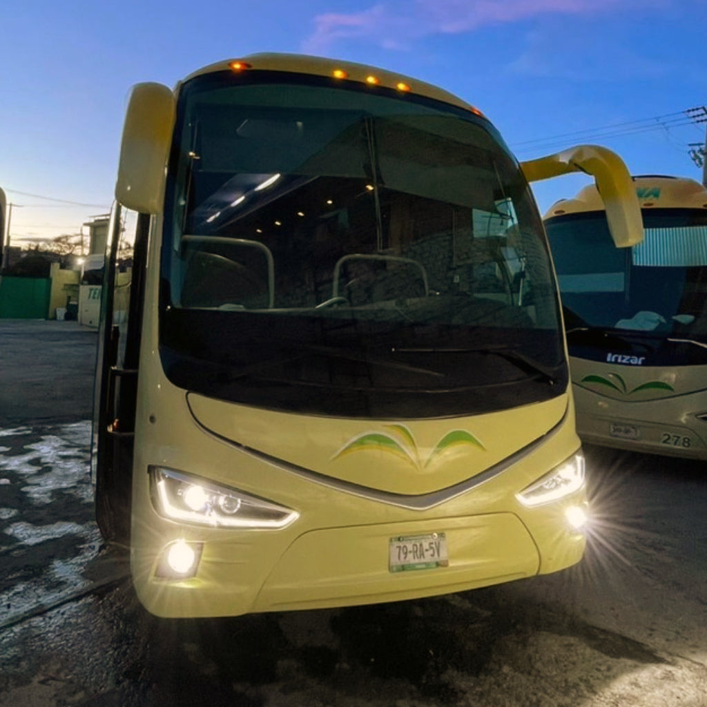 Renta de Autobuses con Chofer para 45 pasajeros