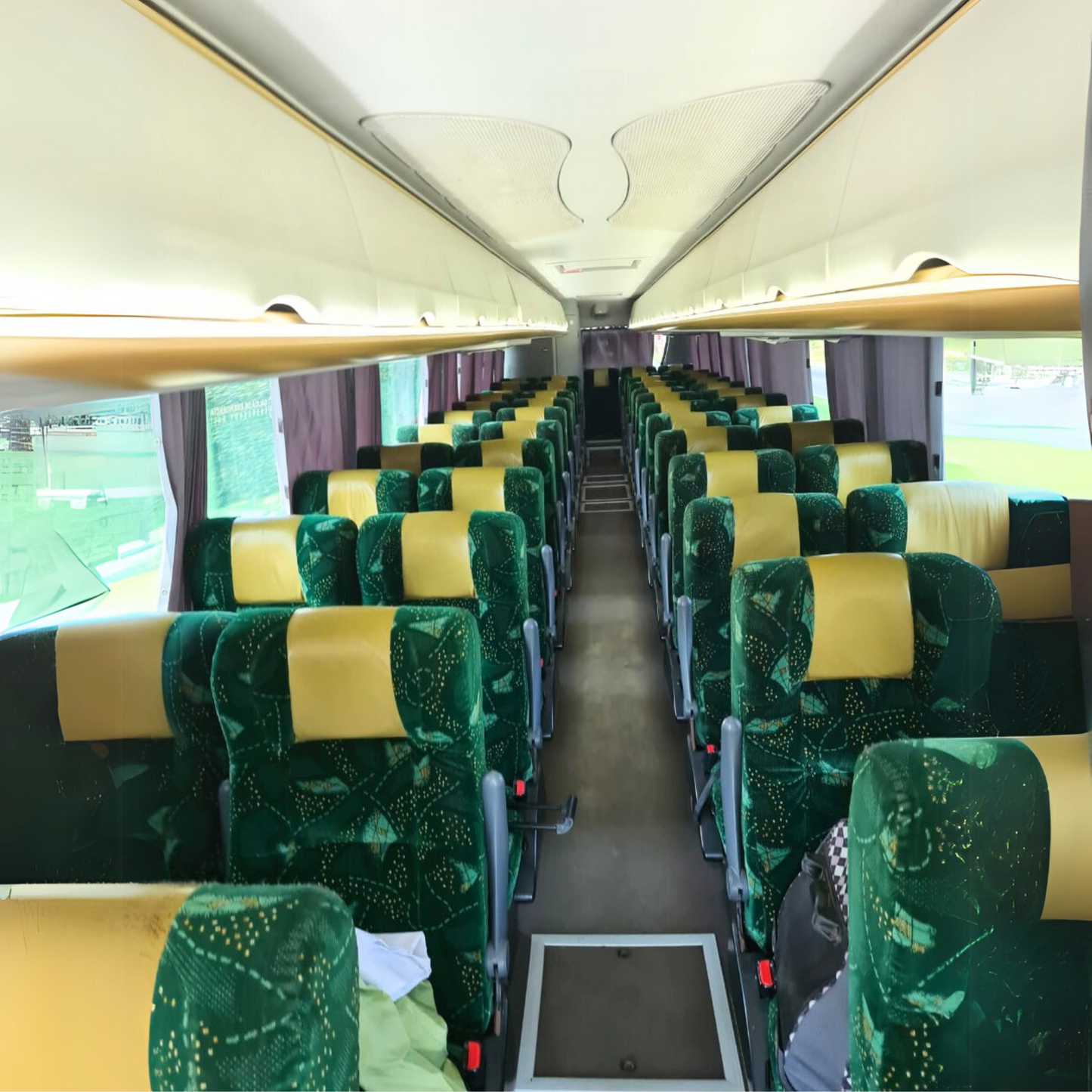 Renta de Autobus para 53 pasajeros (IRIZAR i6)