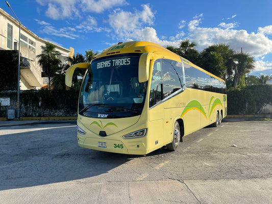 Renta de Autobuses con Chofer para 57 pasajeros