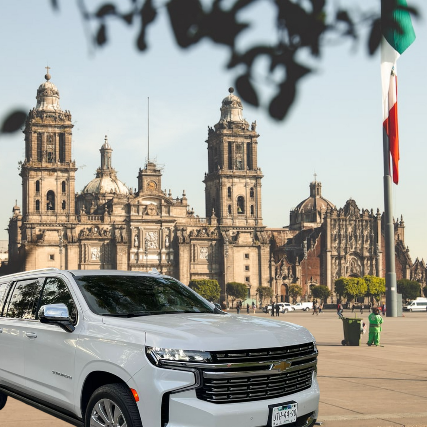 Renta de Camioneta SUBURBAN para 6 pasajeros